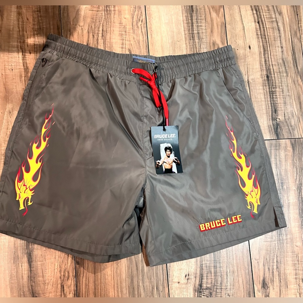 Bruce Lee Men’s Gray Flame Hybrid Shorts